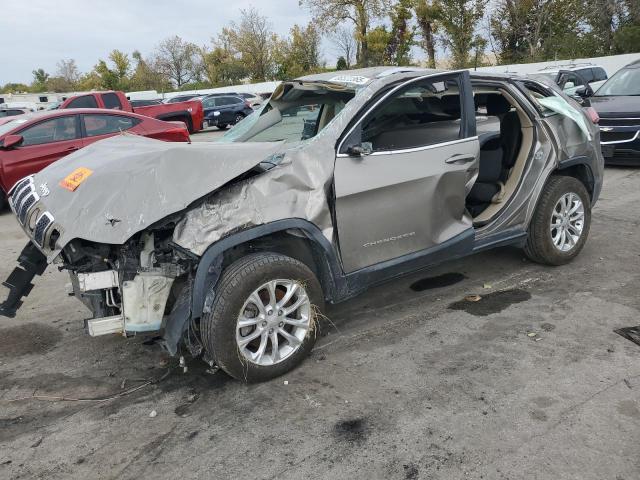 JEEP CHEROKEE LATITUDE 2019 with VIN 1C4PJLCB9KD264890 - Photo from auction