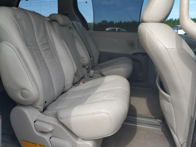Photo 11 from auction – 2011 TOYOTA SIENNA XLE with VIN 5TDYK3DCXBS066929