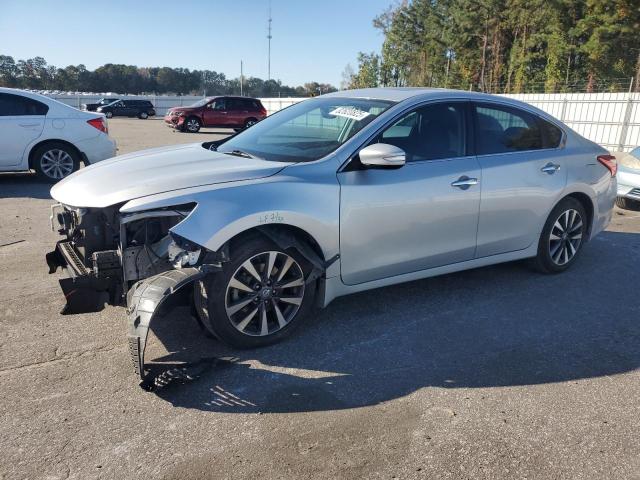 NISSAN ALTIMA 2.5 2017 with VIN 1N4AL3AP0HC275151 - Photo from auction