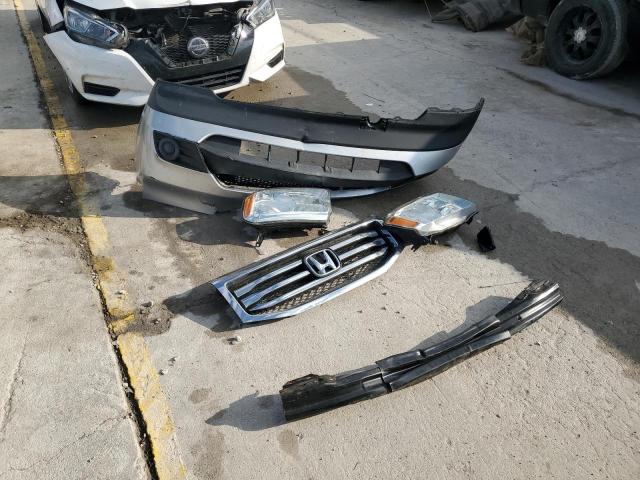 Photo 13 from auction – 2015 HONDA PILOT LX with VIN 5FNYF4H26FB024344