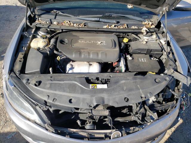 Photo 11 from auction – 2017 CHRYSLER 200 LIMITE with VIN 1C3CCCABXHN512356