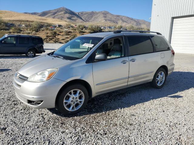 TOYOTA SIENNA LE 2004 with VIN 5TDBA23C94S015817 - Photo from auction