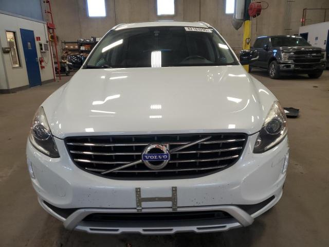 Photo 5 from auction – 2017 VOLVO XC60 T6 DYNAMIC with VIN YV449MRR9H2190958
