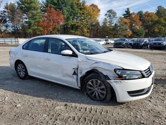 Photo 4 from auction – 2013 VOLKSWAGEN PASSAT S with VIN 1VWAP7A37DC104147