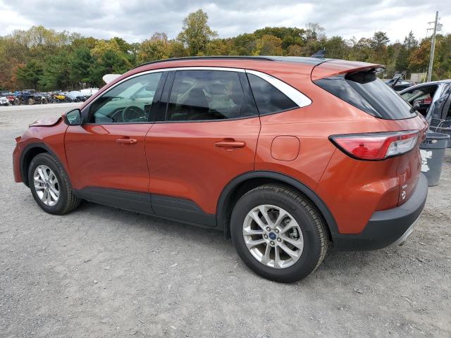 Photo 2 from auction – 2020 FORD ESCAPE SE with VIN 1FMCU9G69LUA66572