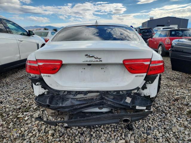 Photo 6 from auction – 2018 JAGUAR XE with VIN SAJAR4FX8JCP21187
