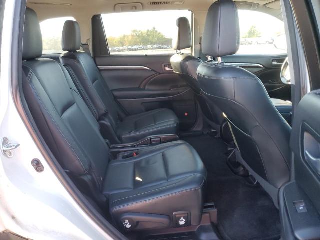 Photo 11 from auction – 2015 TOYOTA HIGHLANDER with VIN 5TDDCRFH2FS011338