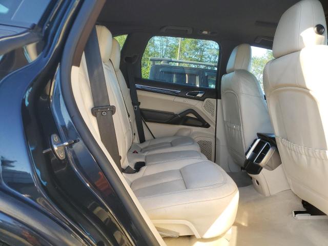 Photo 11 from auction – 2017 PORSCHE CAYENNE with VIN WP1AA2A22HKA82843