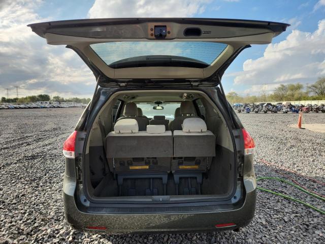 Photo 6 from auction – 2013 TOYOTA SIENNA LE with VIN 5TDKK3DC1DS285870