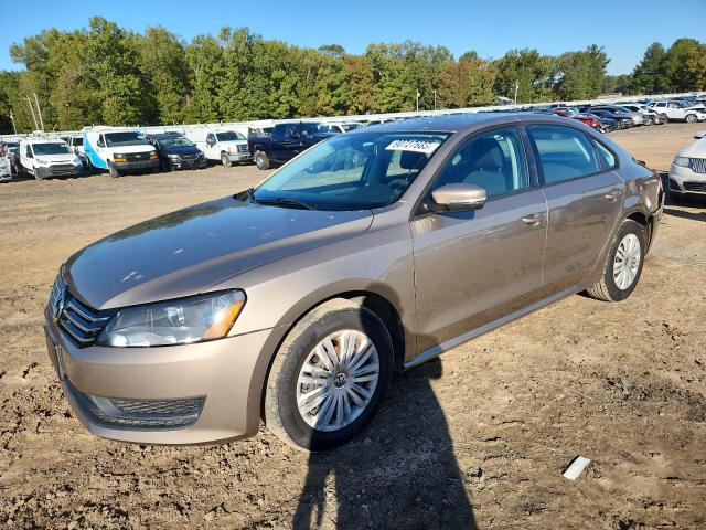 VOLKSWAGEN PASSAT S 2015 with VIN 1VWAT7A39FC069271 - Photo from auction