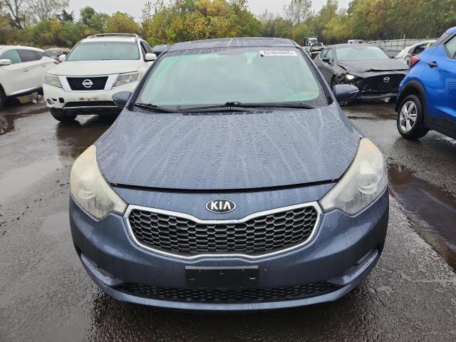 Photo 5 from auction – 2016 KIA FORTE EX with VIN KNAFZ4A88G5571628