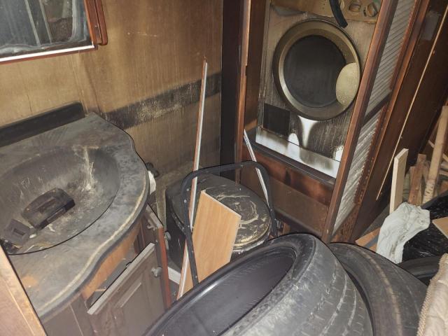 Photo 9 from auction – 2009 FOUW MOTORHOME with VIN 4UZFCHCY28CAB4701