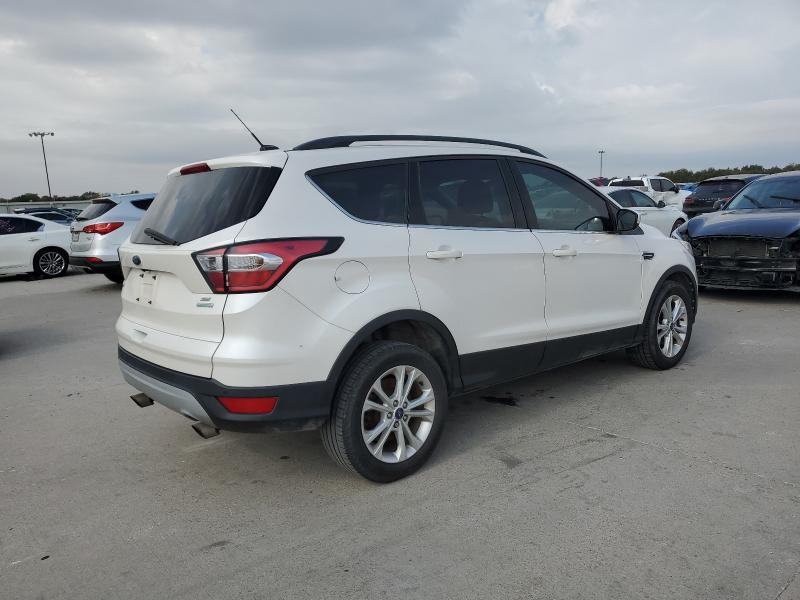 Photo 3 from auction – 2017 FORD ESCAPE SE with VIN 1FMCU0GD9HUC47642