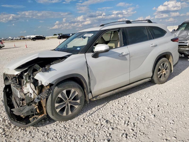 TOYOTA HIGHLANDER 2022 with VIN 5TDGARAH9NS514650 - Photo from auction