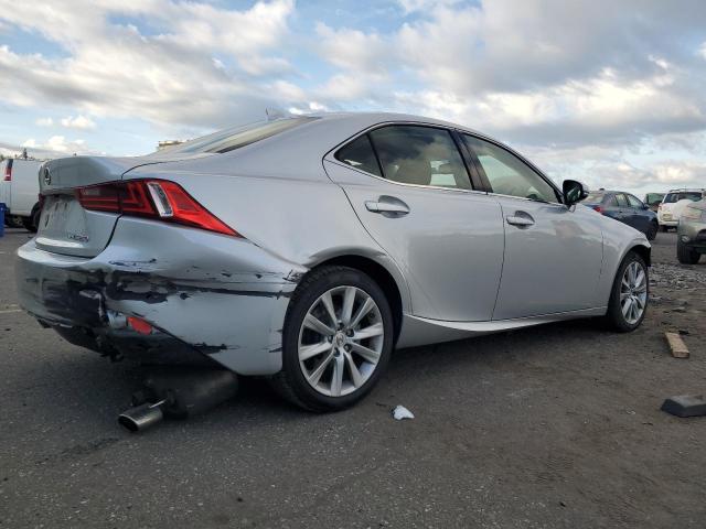 Photo 3 from auction – 2014 LEXUS IS 250 with VIN JTHCF1D25E5010447