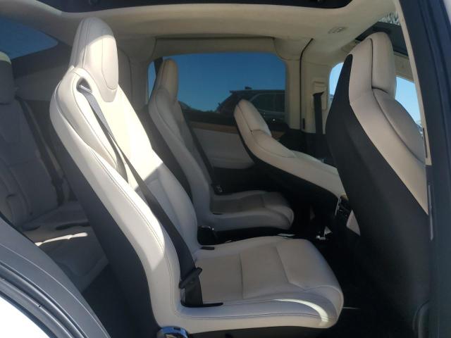 Photo 10 from auction – 2018 TESLA MODEL X with VIN 5YJXCBE21JF112398