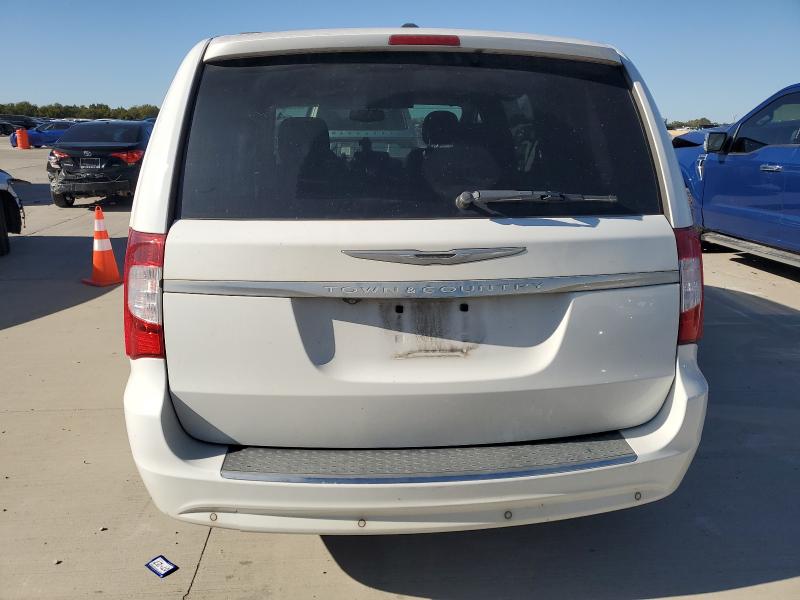 Photo 6 from auction – 2015 CHRYSLER TOWN & COU with VIN 2C4RC1BG9FR583486