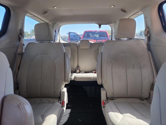 Photo 10 from auction – 2017 CHRYSLER PACIFICA T with VIN 2C4RC1DG7HR520659