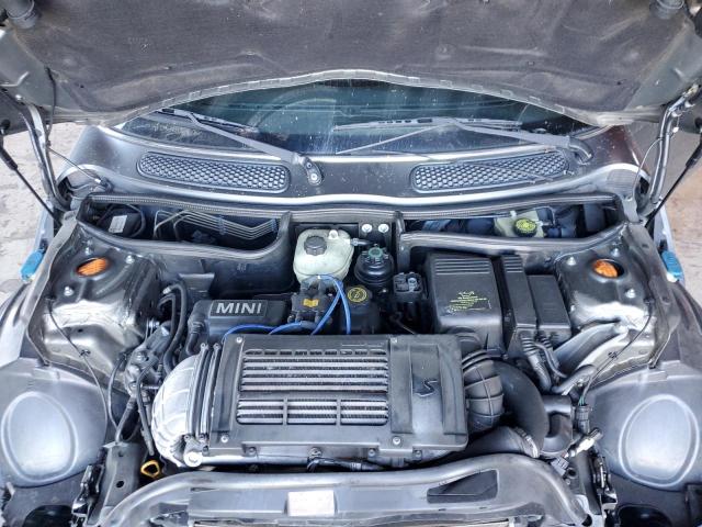 Photo 11 from auction – 2005 MINI COOPER S with VIN WMWRE33565TG99111