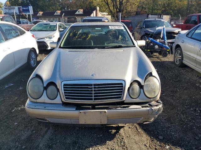 Photo 5 from auction – 1999 MERCEDES-BENZ E 320 with VIN WDBJF65H2XA793115