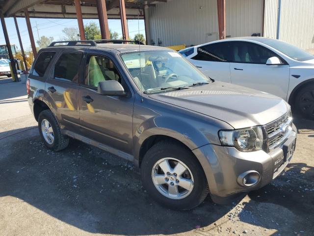 Zdjęcie 4 z aukcji – 2010 FORD ESCAPE XLS z VIN 1FMCU0C72AKB18899