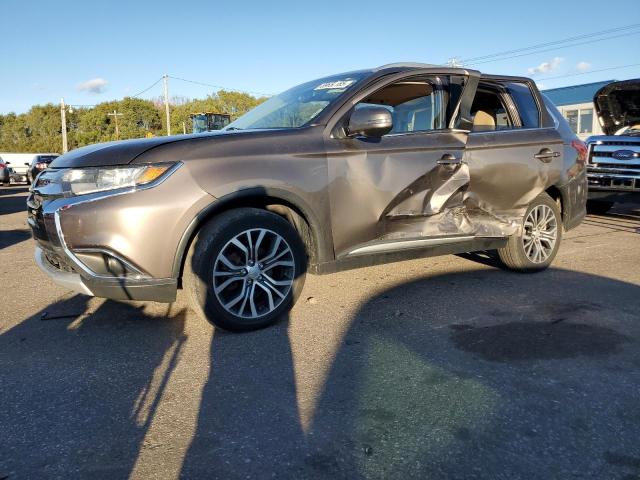 MITSUBISHI OUTLANDER 2017 with VIN JA4AZ3A30HZ034820 - Photo from auction
