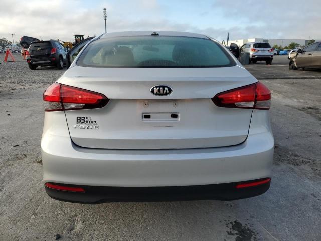 Photo 6 from auction – 2018 KIA FORTE LX with VIN 3KPFK4A71JE202278