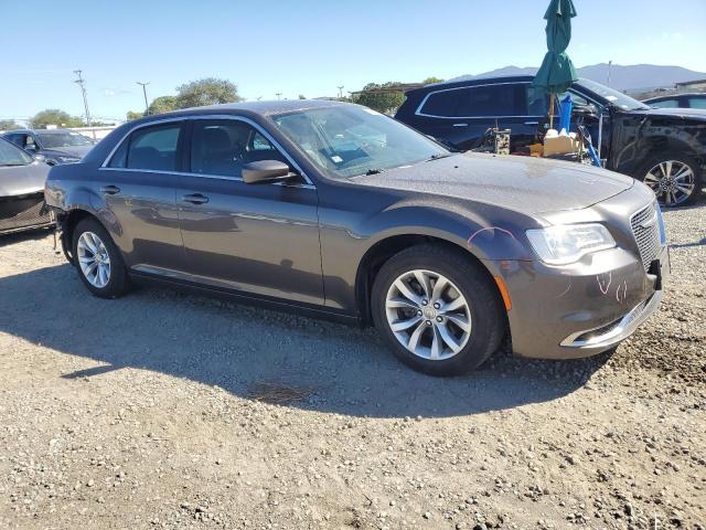 Photo 4 from auction – 2015 CHRYSLER 300 LIMITE with VIN 2C3CCAAG5FH763260