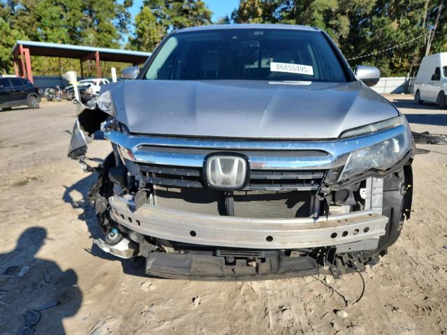 Photo 5 from auction – 2017 HONDA RIDGELINE with VIN 5FPYK3F7XHB002068