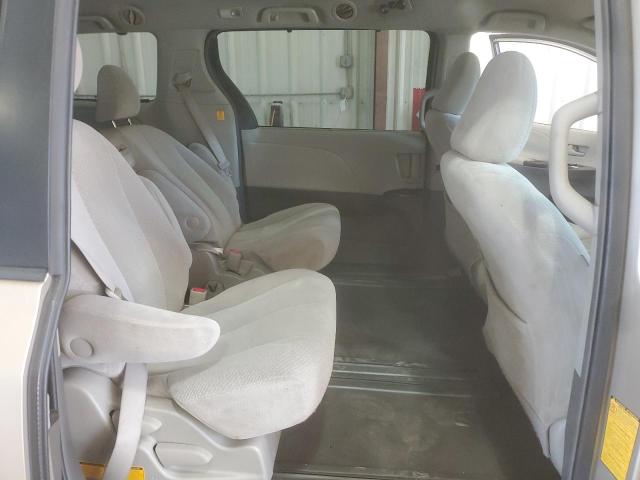 Photo 11 from auction – 2011 TOYOTA SIENNA LE with VIN 5TDKK3DC2BS011672
