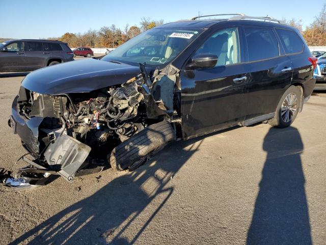NISSAN PATHFINDER 2017 with VIN 5N1DR2MM3HC900879 - Photo from auction