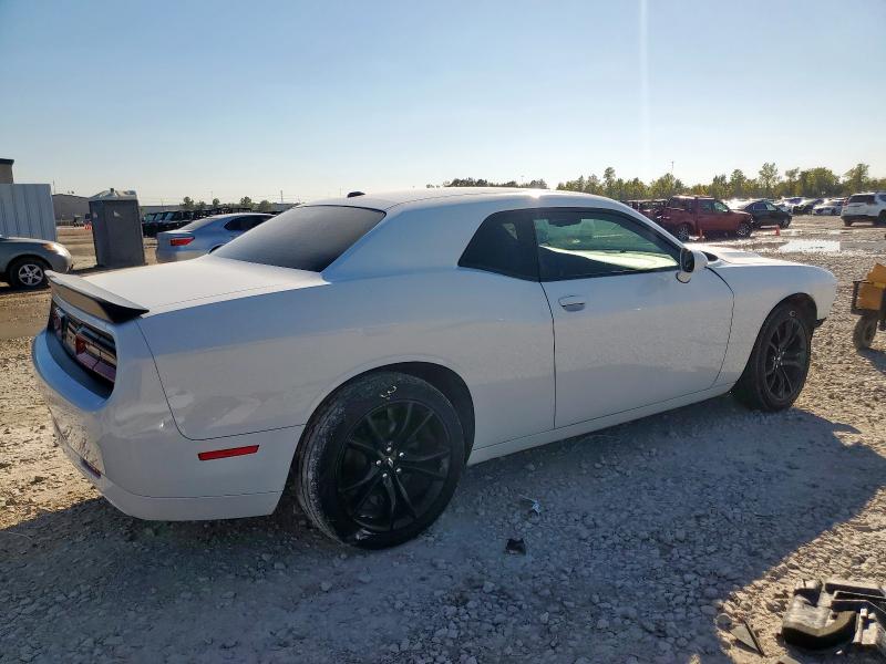 Photo 3 from auction – 2018 DODGE CHALLENGER with VIN 2C3CDZAG7JH132644