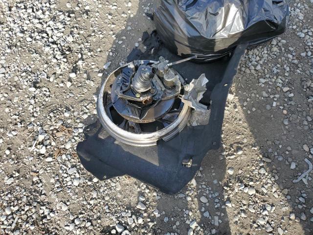 Foto 12 de la subasta – 2012 FORD FOCUS SEL con VIN 1FAHP3H27CL105231