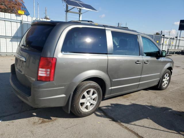 Photo 3 from auction – 2010 CHRYSLER TOWN & COU with VIN 2A4RR5D15AR442352
