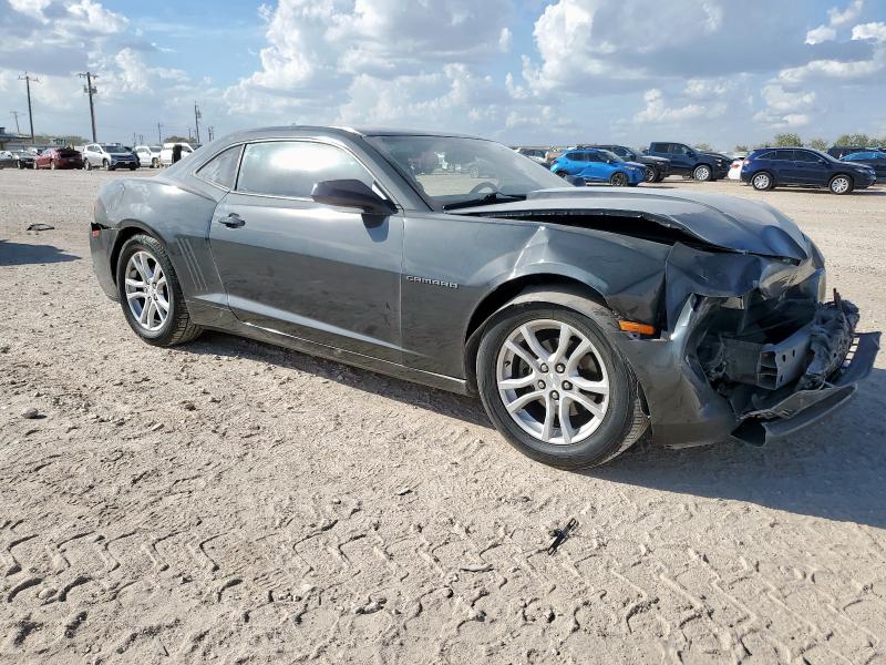 Photo 4 from auction – 2015 CHEVROLET CAMARO LS with VIN 2G1FB1E30F9311657
