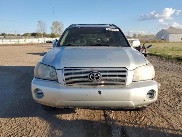 Photo 5 from auction – 2004 TOYOTA HIGHLANDER with VIN JTEDP21A140006021