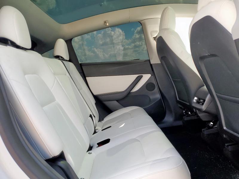 Photo 10 from auction – 2022 TESLA MODEL Y with VIN 7SAYGDEE6NF327170