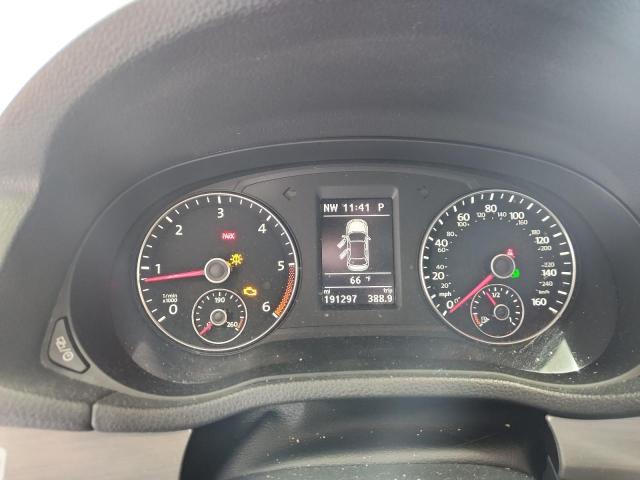 Photo 9 from auction – 2015 VOLKSWAGEN PASSAT SE with VIN 1VWBV7A37FC059529