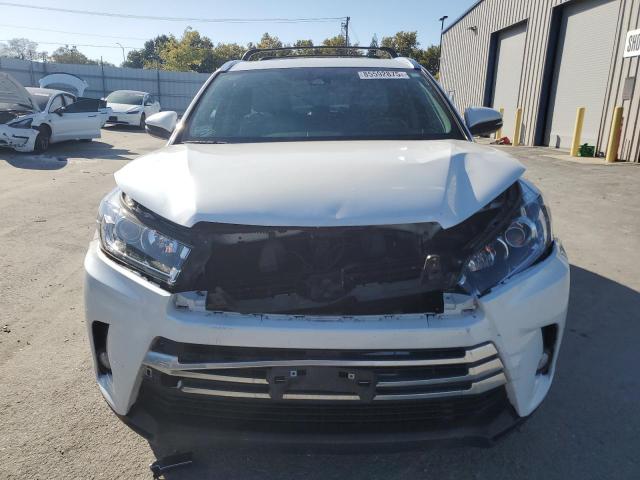 Photo 5 from auction – 2017 TOYOTA HIGHLANDER with VIN 5TDDZRFH6HS435042