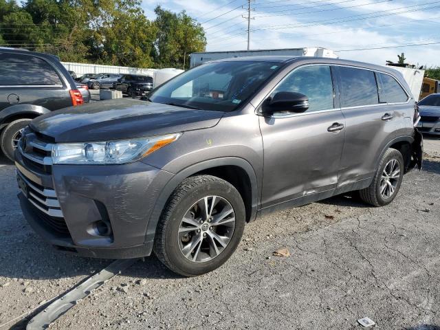 TOYOTA HIGHLANDER 2019 with VIN 5TDZZRFH1KS296645 - Photo from auction