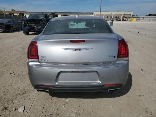 Photo 6 from auction – 2016 CHRYSLER 300 S with VIN 2C3CCAGG6GH165834