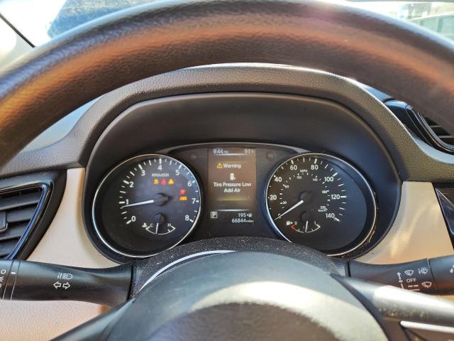 Photo 9 from auction – 2017 NISSAN ROGUE S with VIN KNMAT2MT6HP500694