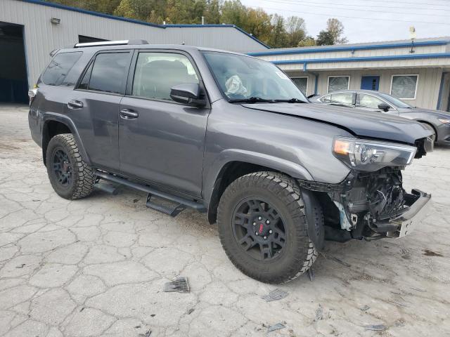Photo 4 from auction – 2023 TOYOTA 4RUNNER SR with VIN JTEEU5JR0P5279463