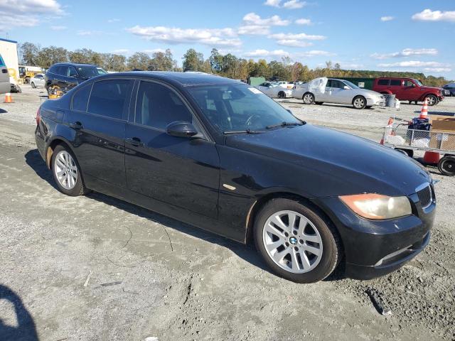 Photo 4 from auction – 2006 BMW 325 XI with VIN WBAVD135X6KV05433