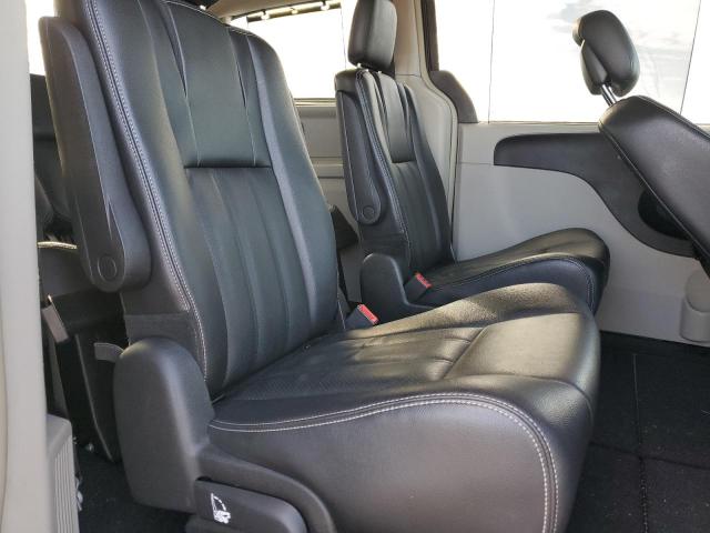 Photo 11 from auction – 2013 CHRYSLER TOWN & COU with VIN 2C4RC1CG2DR509385