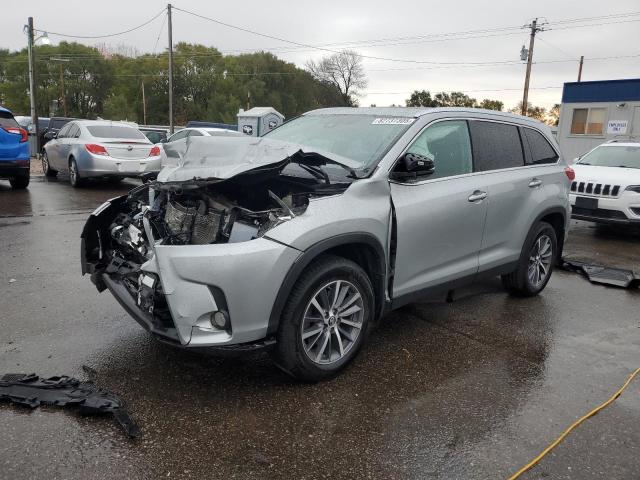TOYOTA HIGHLANDER 2019 with VIN 5TDJZRFH5KS948633 - Photo from auction