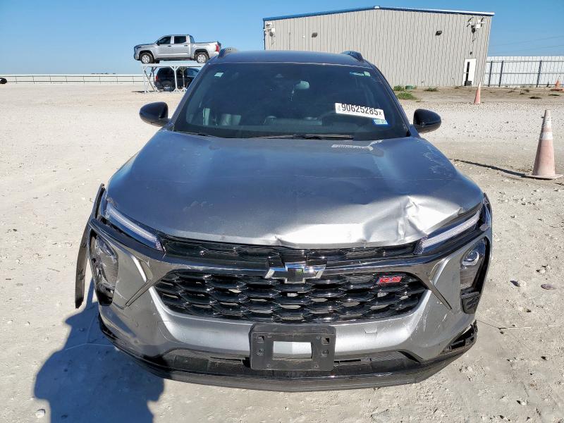 Photo 5 from auction – 2025 CHEVROLET TRAX 2RS with VIN KL77LJEP5SC182990