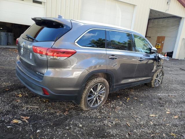 Photo 3 from auction – 2019 TOYOTA HIGHLANDER with VIN 5TDJZRFH8KS563437