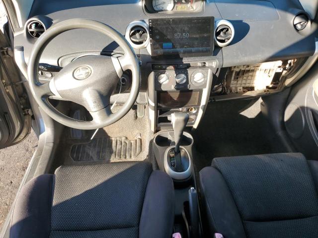 Photo 8 from auction – 2004 TOYOTA SCION XA with VIN JTKKT624X40075659