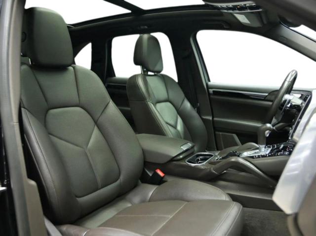 Photo 5 from auction – 2018 PORSCHE CAYENNE S with VIN WP1AB2A26JLA60843